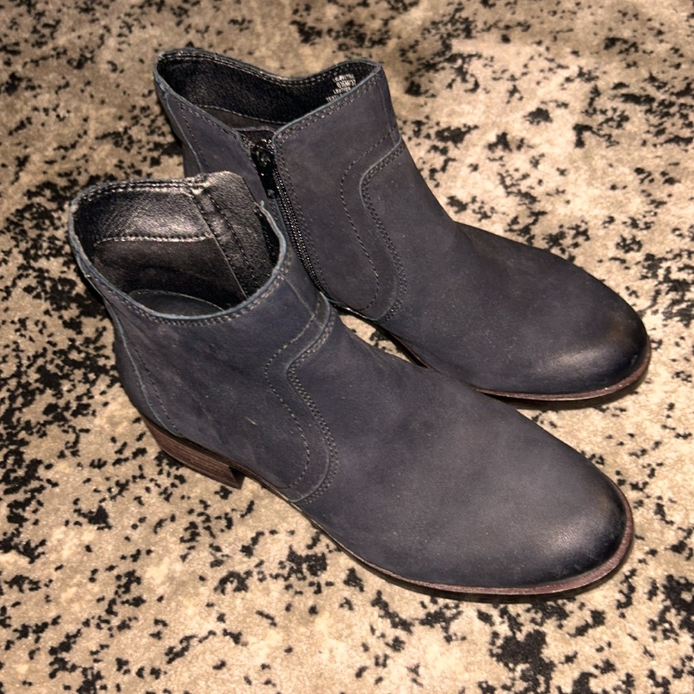 Lucky brand boots are very comfy!